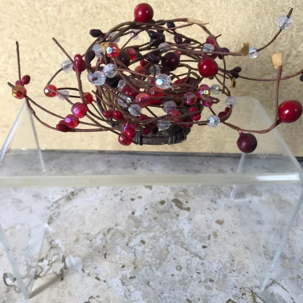 Rustic Red Pip Berry Beads Candle Ring 2